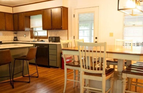 Crescent City Cabin | Crescent Fish Camp Resort & Marina