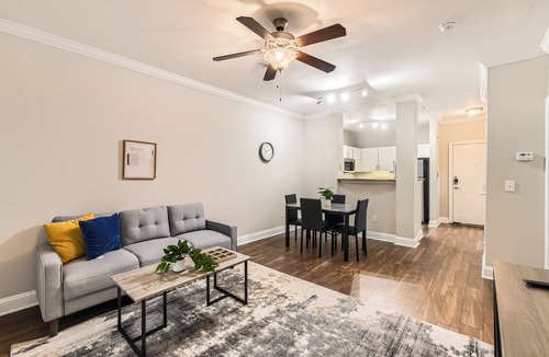 Old Fourth Ward Apartment | Crest at Midtown 4209 l 1 Bedroom 1 Bathroom