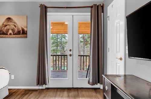 Ozark House | Crooked H Cabin on the Mulberry River/OHV Trails