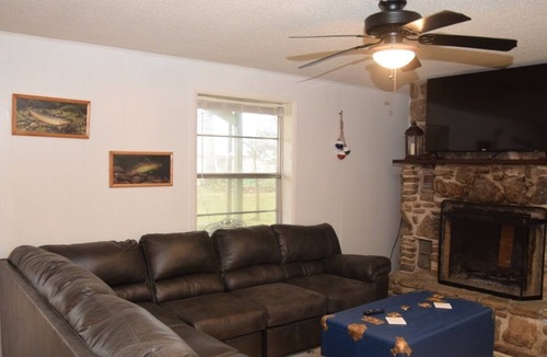 Horseshoe Bend House | Crown Lake Retreat, Beautiful Lakefront Home