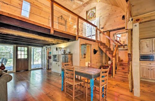 Cullowhee House | Cullowhee Getaway w/Fireplace on Private Meadow