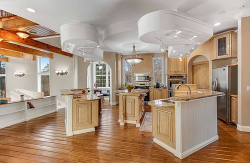 Rock Harbor House | Custom Norris Lake Home, Sleeps 14・No Wake Zone