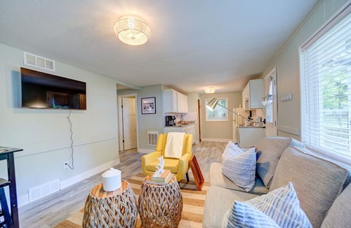 Muskegon Cabin | Cute Cabin Rental for Lovely Glamping Trips on Lake Michigan