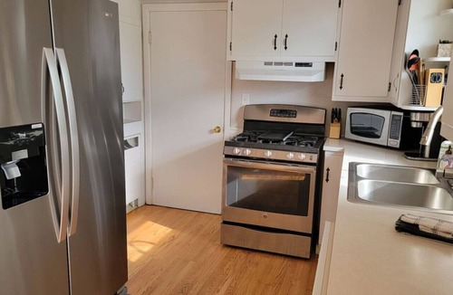 Saugatuck House | Cute Cottage in Downtown Saugatuck with Water view
