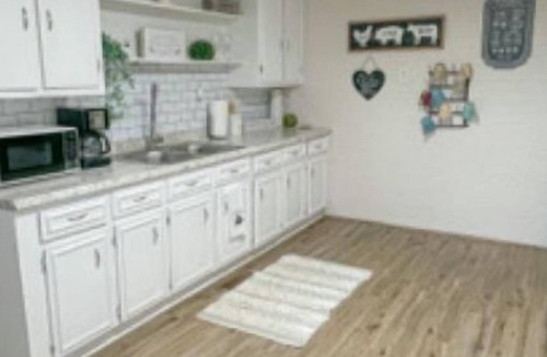 Easley House | Cute cozy farmhouse