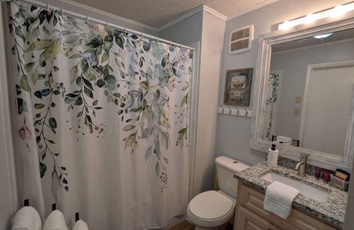 Ghent Condo | D103 · Winterplace Ski in Ski out condo First floor! D103