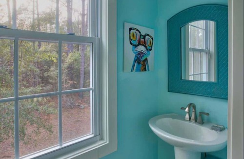 Daufuskie Island House | Da Fuskie Dreams with Swing Bed and Golf Cart