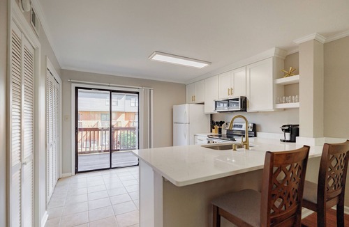 Athens Condo | Dawg House On Dearing