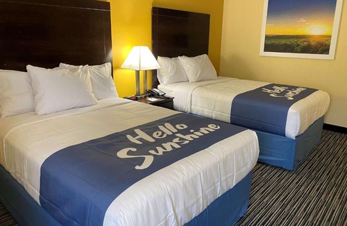 Morrow Hotel | Days Inn by Wyndham Atlanta/Southlake/Morrow