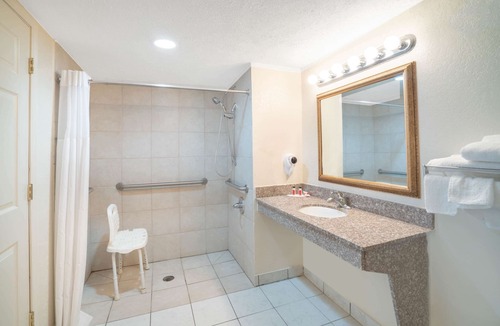 Cave City Hotel | Days Inn by Wyndham Cave City
