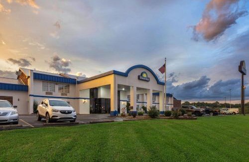 Madisonville Hotel | Days Inn by Wyndham Madisonville
