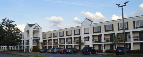Marietta Hotel | Days Inn by Wyndham Marietta-Atlanta-Delk Road