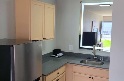 Paducah Hotel | Days Inn by Wyndham Paducah I-24 Exit 4