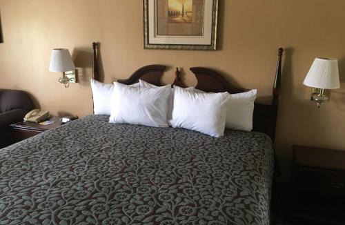 Picayune Hotel | Days Inn by Wyndham Picayune