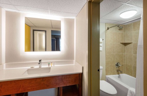 Charlottesville Hotel | Days Inn by Wyndham Charlottesville/University Area