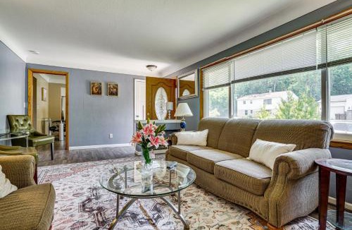 South St. Paul House | Deck & Shared Yard! Relaxing South Saint Paul Home