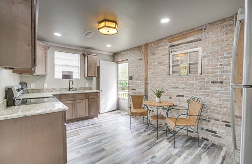 New Sarpy House | Deck, Yard & Outdoor Dining: Destrehan Getaway!