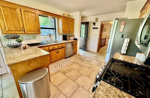 Lost Bridge Village House | Decked Out On the Lake