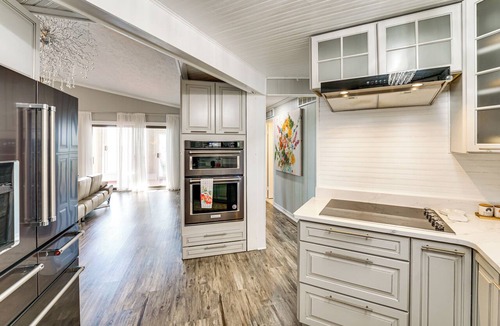 Richmondville House | Deckerville Home w/Sauna: Steps to Lake Huron!