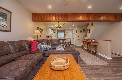 McHenry House | Deep Creek Village #10 | Ski In/Ski Out Townhome