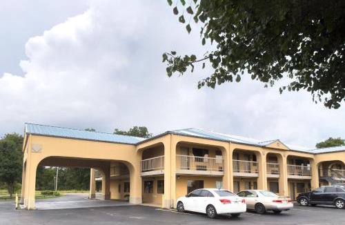 Blytheville Hotel | Deerfield Inn By Capital O Blytheville AR I55