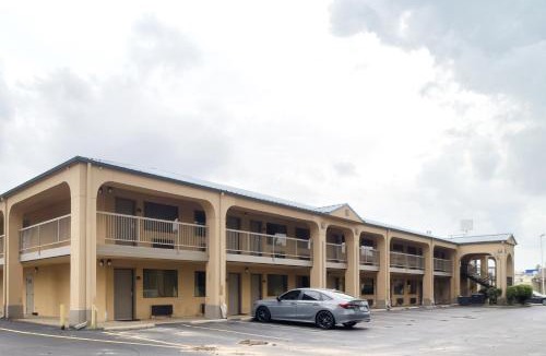 Blytheville Hotel | Deerfield Inn By Capital O Blytheville AR I55