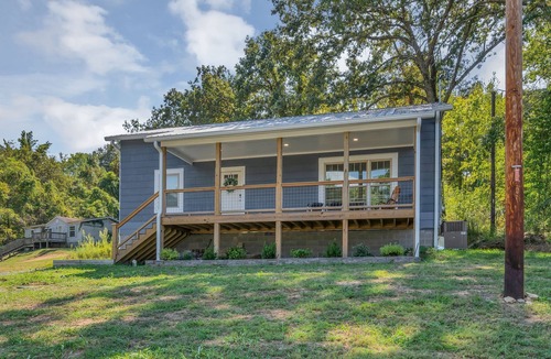 Kingston Springs House | Delightful 3-bedroom just 1 minute from I-40. 25 minutes from downtown Nashville