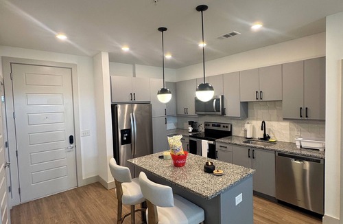Chosewood Park Apartment | Deluxe Escape 2: Where Luxury Meets Comfort