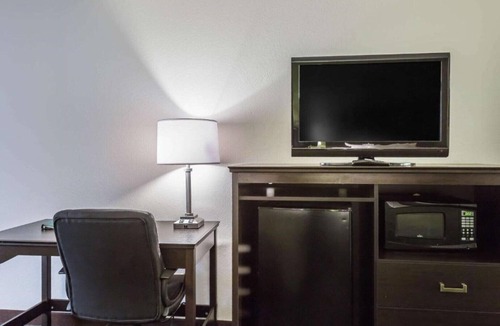 Cedar Mountain House | Dependable comfort in historic Culpeper !