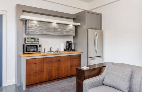 Swannanoa Condo | Desirable escape near downtown with firepit, fast WiFi, central AC & kitchenette