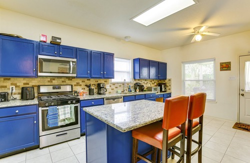 Spring House | Devonshire in Spring 4BR, 2.5BA home in quiet, tree lined, peaceful neighborhood