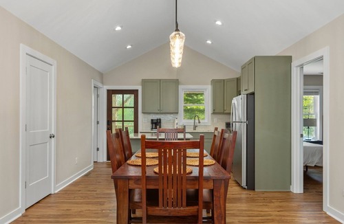 Penrose House | Dialed Inn in Hendersonville