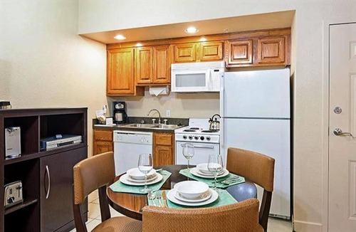 Pittman Center Villa | Diamond Resorts Bent Creek Golf Village - 1 Bedroom Accessible Roll-in Shower