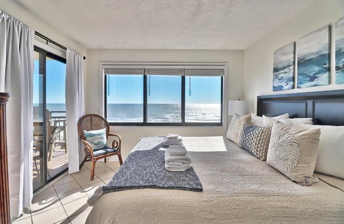 Crescent Beach Apartment | Direct Ocean Front 3BR/2BA Dog Friendly