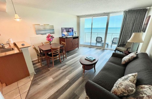 Downtown Myrtle Beach Apartment | Direct Oceanfront Condos with Best Water Facilities in Sandy Beach Resort