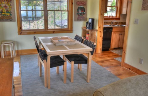 Boone Cabin | Discover Above the Clouds in West Jefferson, NC—a spacious 3-bedroom cabin for 7.