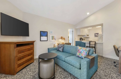 Herndon Apartment | Discover Herndon's Charm! All-Suite Airport Hotel with Free Airport Shuttle!