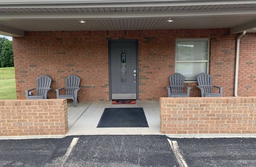 Greensburg Condo | Doc's Place - Near Green River and Green River Lake