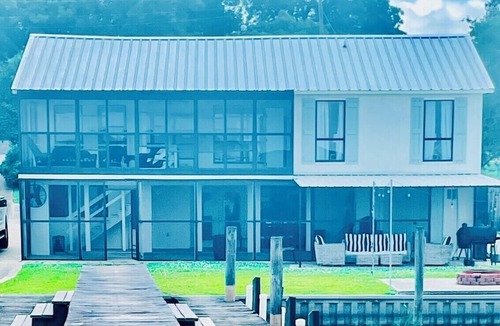 Ventress House | Dock Holiday, 5 bdrm/4 bath Lake House