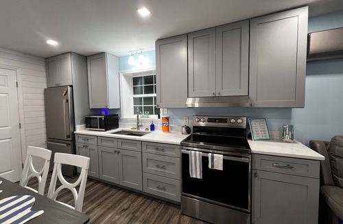 Clarksville House | Dockside Dreamz- Full duplex lake fun for 12