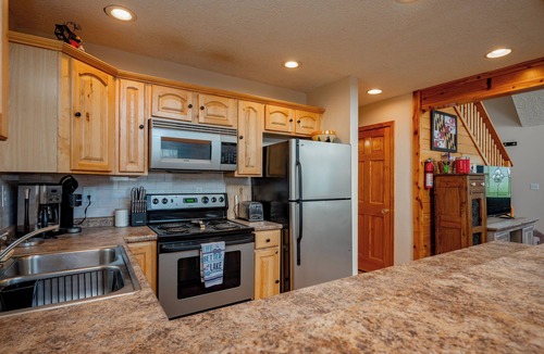 Paradise Point House | Dog & Family Friendly Lake Chalet w/Hot Tub