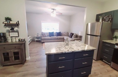 Alpena House | Dog Friendly|Fenced|Full Kitchen|Firepit