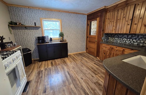 Atlanta House | Dog Friendly | River | Kayaks | Fishing