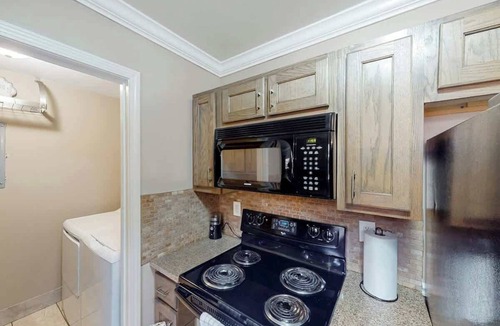 Madison House | Dog Friendly Serene Getaway・Nature Views・Near Golf