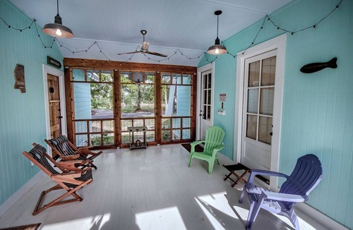 Ocean Springs Cottage | Dogtrot Cottage Near Downtown, Shearwater Pottery, and East Beach