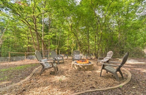Morganton Cabin | Dogwood | $229 Off Your Stay!