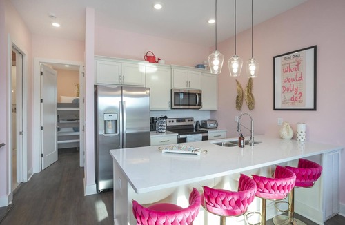 Nashville House | Dolly’s Dream House 1 | Park Views | Nashville Vibes