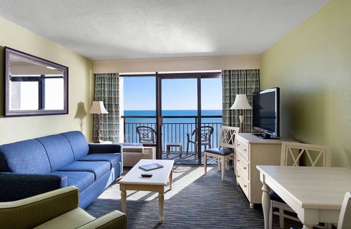 Myrtle Beach Resort | Dominican Oceanfront King Suite w/Balcony, Pool & Beach Access – Myrtle Beach