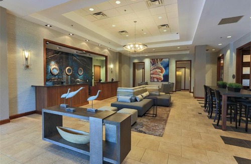 Bay City Hotel | DoubleTree by Hilton Bay City - Riverfront