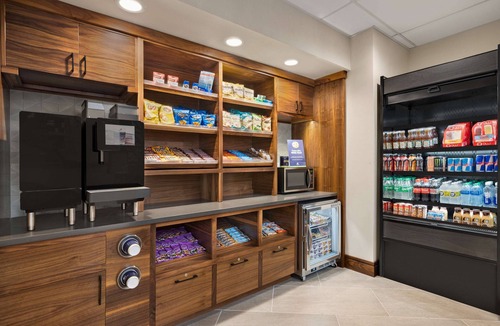 Dublin Hotel | DoubleTree by Hilton Columbus Dublin